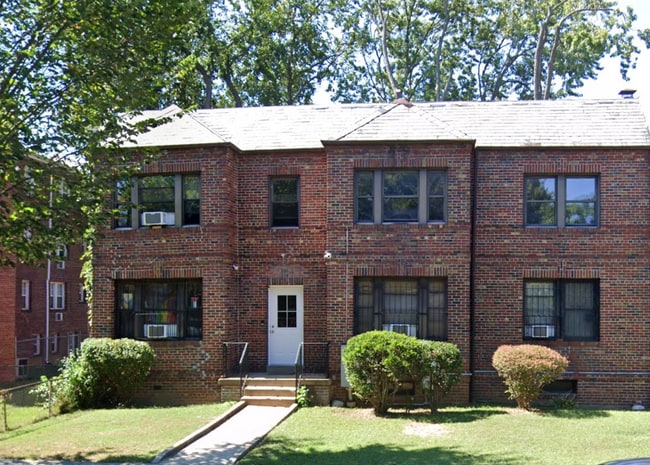 Building Photo - 4018 Kansas Ave NW