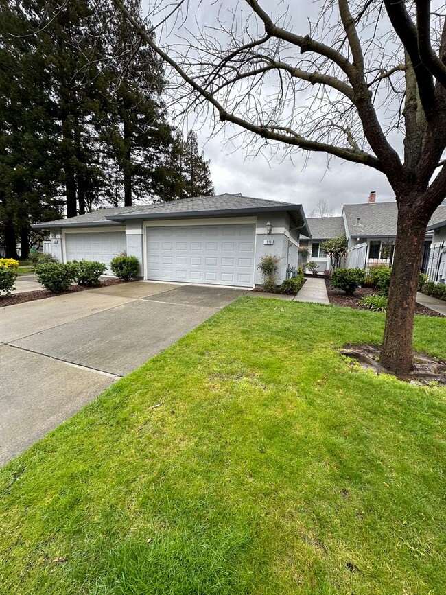 Photo - 2 Bed 2 Bath W/ 2 Car Garage In Bancroft V... Townhome