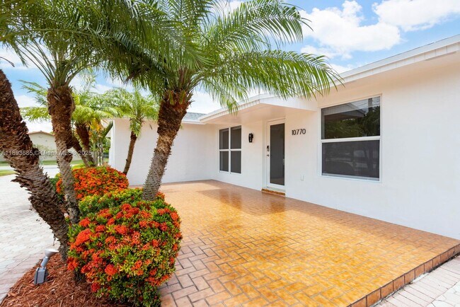 Foto del edificio - 10770 SW 26th St