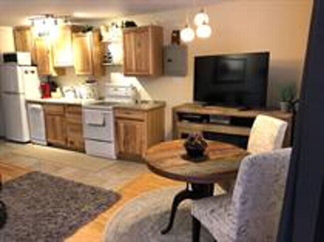 Foto del edificio - Downtown Breck 1bed/1bath.