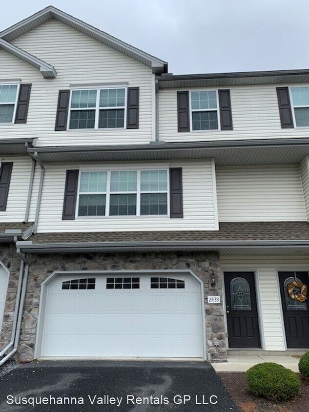 Primary Photo - 3 br, 2.5 bath House - 2439 Newtown Dr