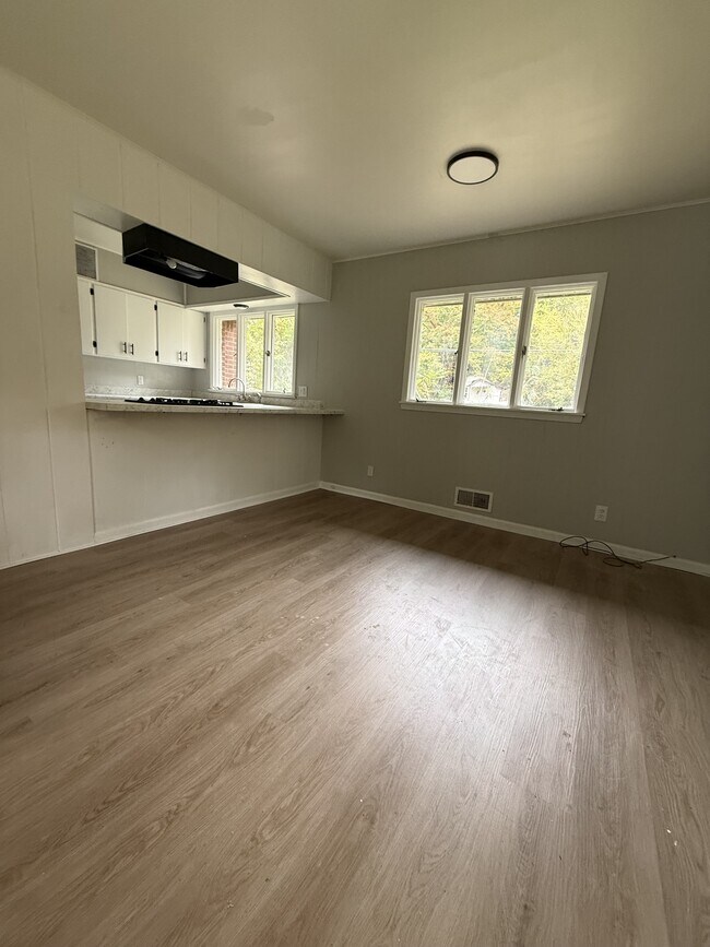 Foto del edificio - 405 Tyus St