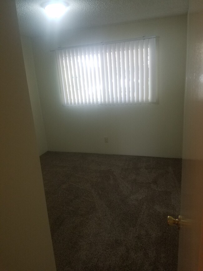Building Photo - 6535 Pickering Ave