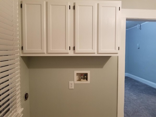 Foto del edificio - 2632 Keller Ave