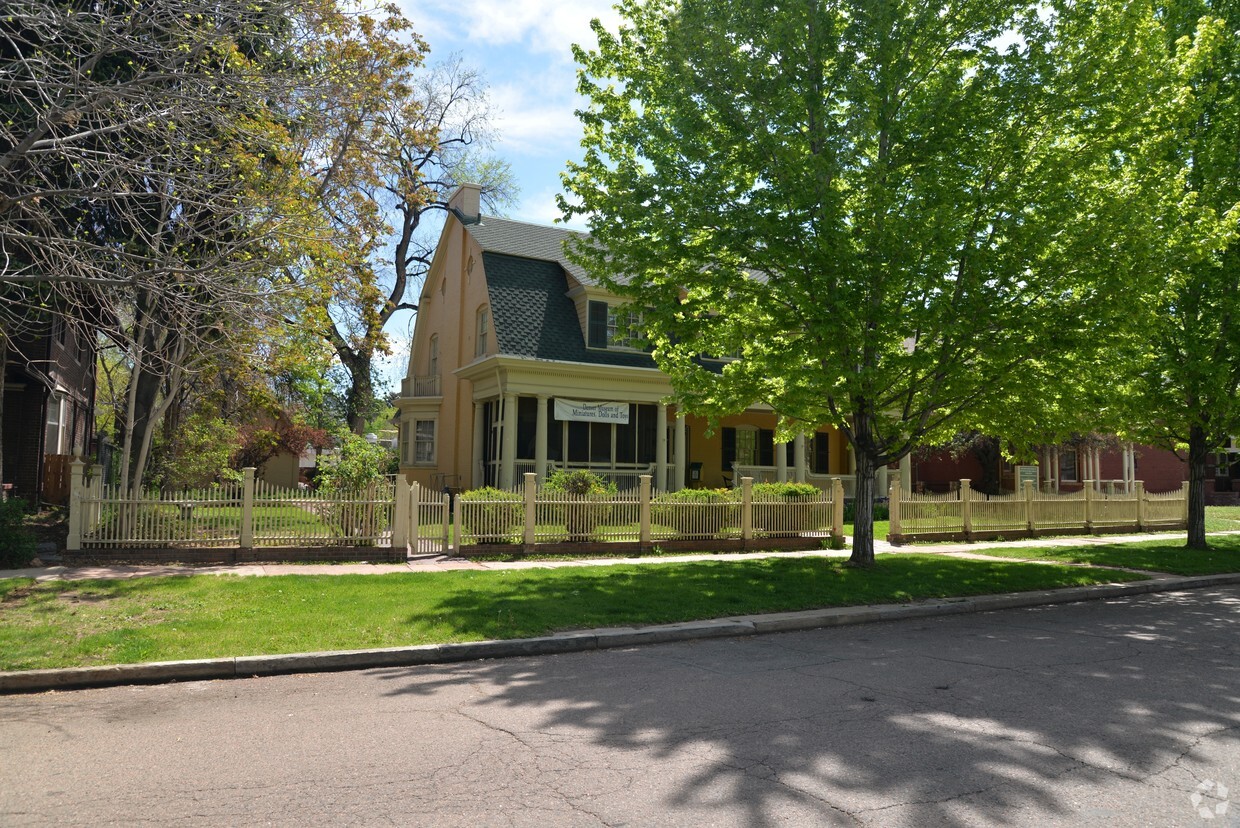 Primary Photo - Denver Apartments