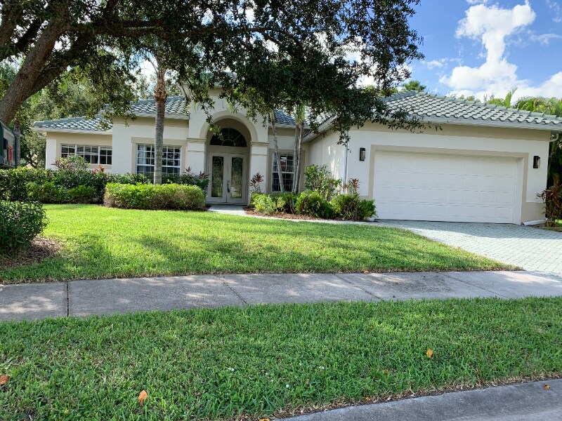 Primary Photo - 8452 Laurel Lakes Blvd