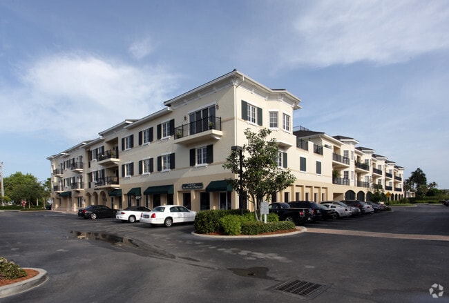 Primary Photo - Charleston Square