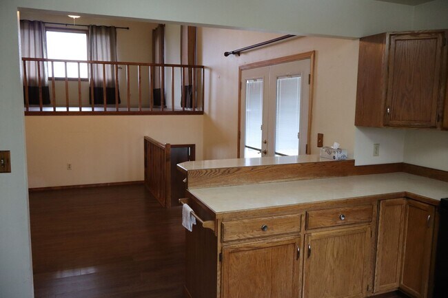 Foto del edificio - Spacious Home with Large pet friendly yard