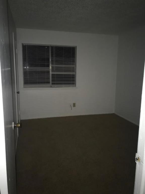 Foto del edificio - 10168 Inwood Hollow Ln