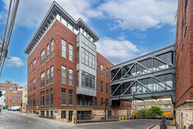 Building Photo - 2328 Champlain St NW