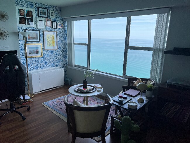 Foto del edificio - 6157 N Sheridan Rd