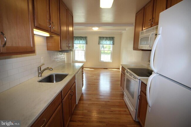 Building Photo - 2348 Wheystone Ct