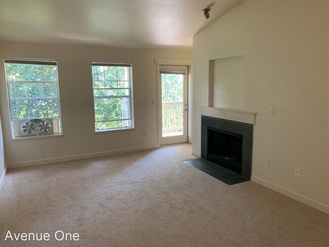 Building Photo - 3 br, 2 bath House - 7711 NE 175th St, #B310