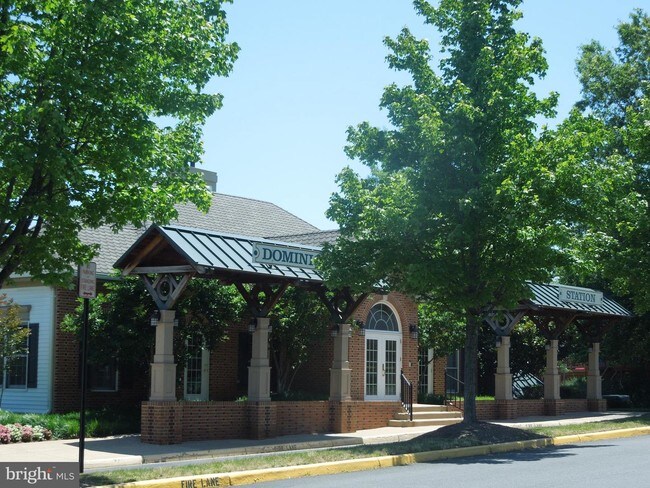 Building Photo - 21885 Elkins Terrace