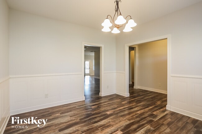 Building Photo - 519 Airedale Trail