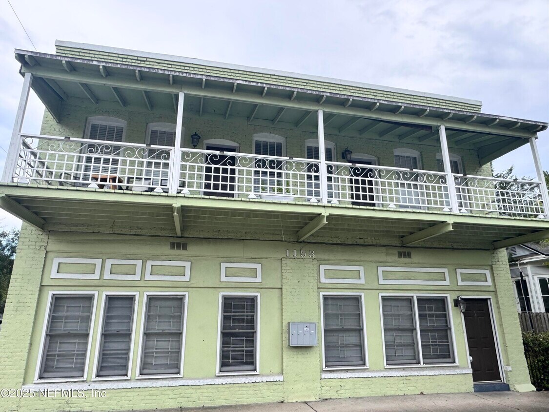 Foto principal - 1153 Walnut St