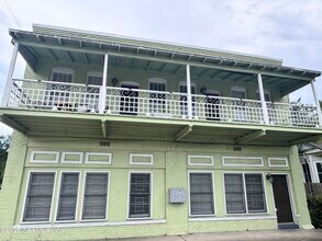 Building Photo - 1153 Walnut St