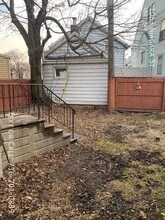 Building Photo - 1063 Niagara St