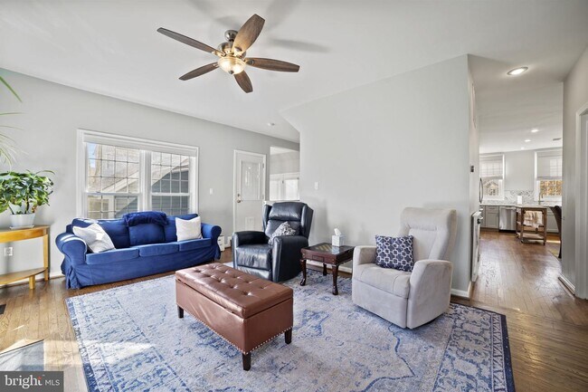 Building Photo - 21224 Sweetgrass Way