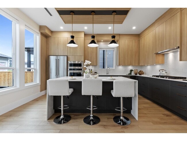 Photo du bâtiment - 20162-20182 82 Ave