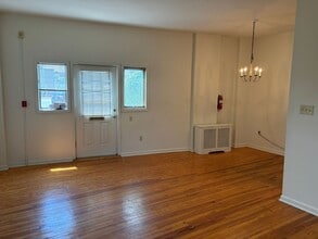 Building Photo - 1505 Bywood Ave