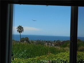 Building Photo - 124 Avenida Presidio