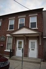 Building Photo - 726 Church St