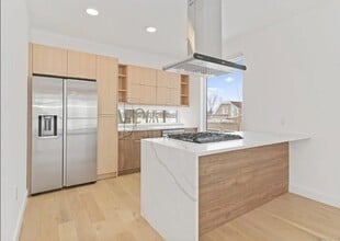 Building Photo - 904 Quinnipiac Ct