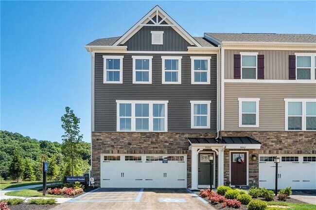 Building Photo - 3000 Olivetre Dr