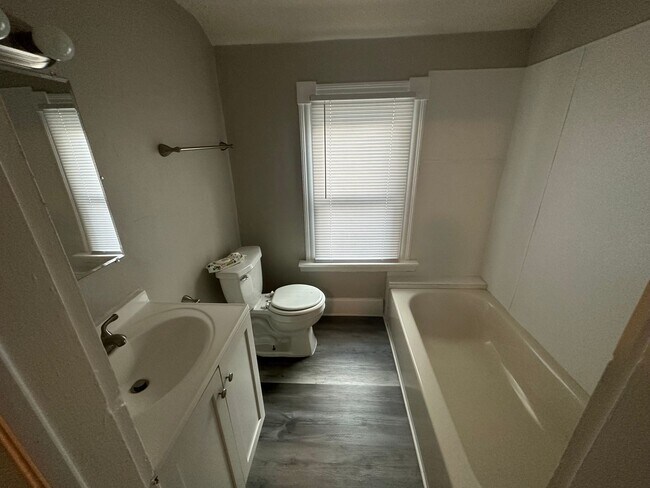 Foto del edificio - 168 Meridian St