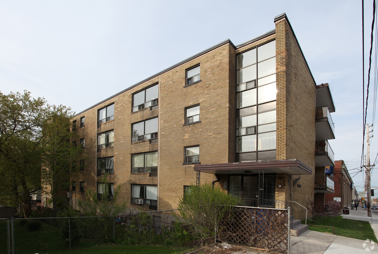 Building Photo - Eastwood Apartments