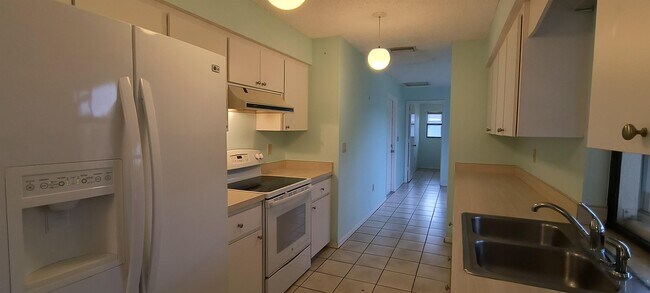 Foto del edificio - 5568 Anderson Rd