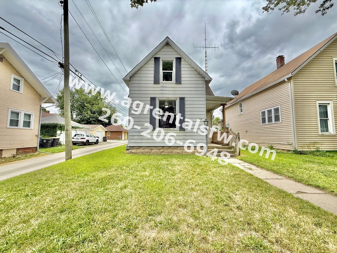 Primary Photo - 4 Bedroom House- (Section 8 OK!)