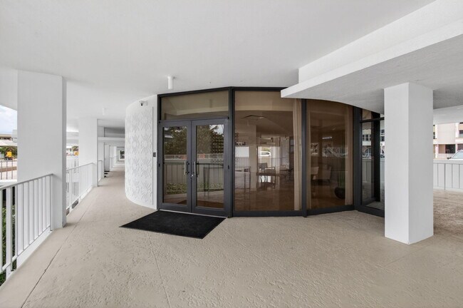 Building Photo - 1200 S Ocean Blvd