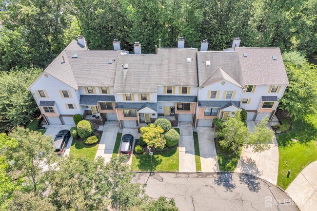 Building Photo - 3604 Springbrook Dr