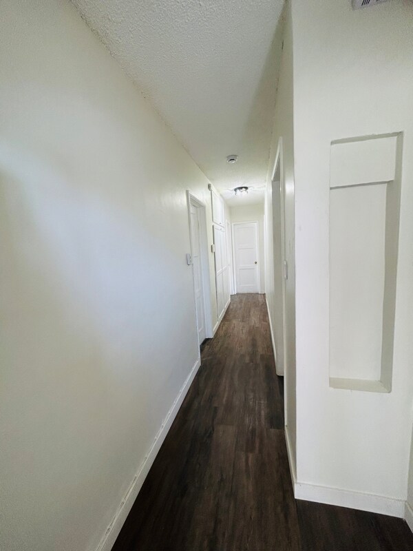 Foto del edificio - 1029 W 84th St