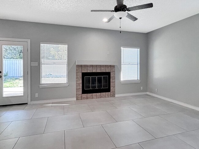 Foto del edificio - Updated Gem Near Thousand Oaks