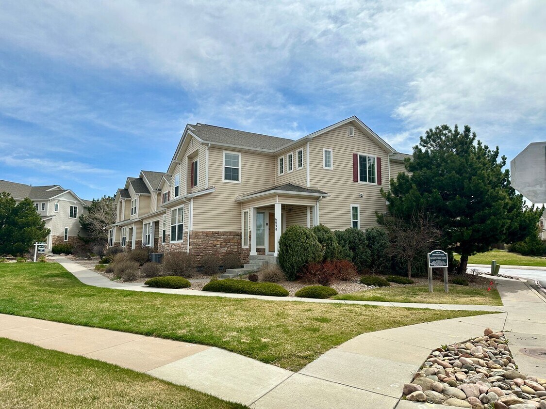6028 Sierra Grande Point, Colorado Springs, CO 80923 Townhome Rentals