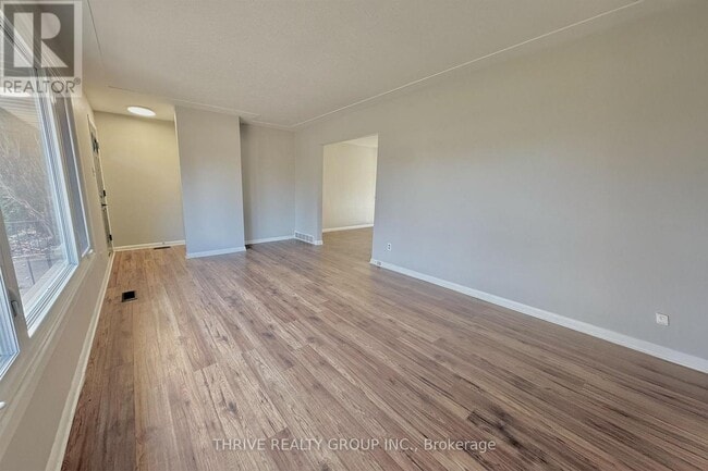 Building Photo - 173 Bancroft Rd