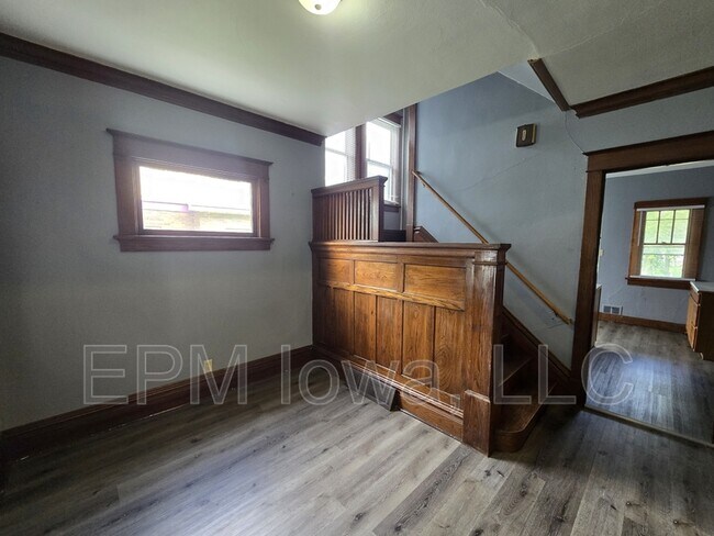 Foto del edificio - 212 Reed St