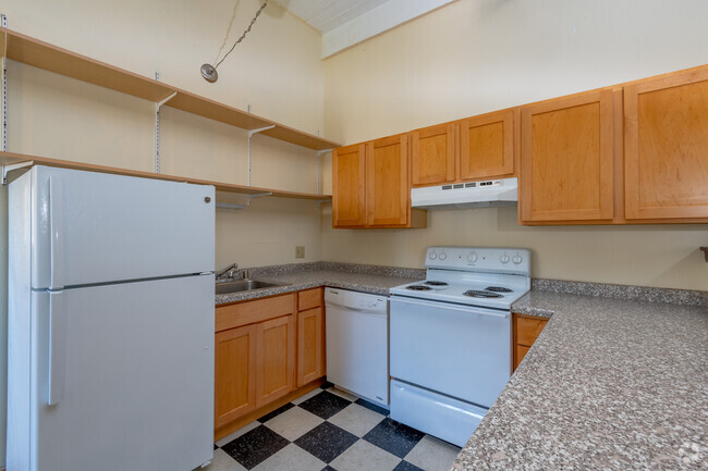 Interior Photo - Riverside Lofts