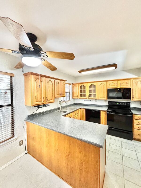 Building Photo - 2992 Harbinger Ln