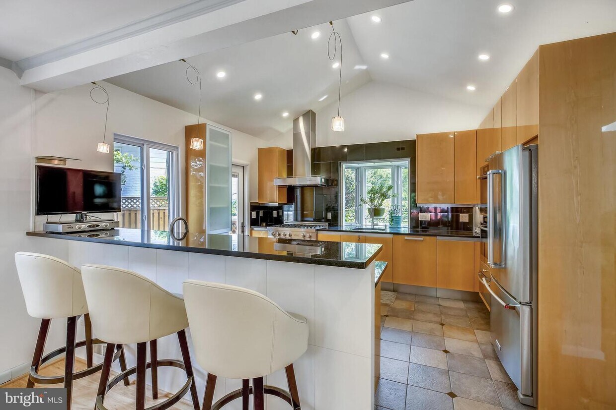 Foto principal - 3303 Shirley Ln
