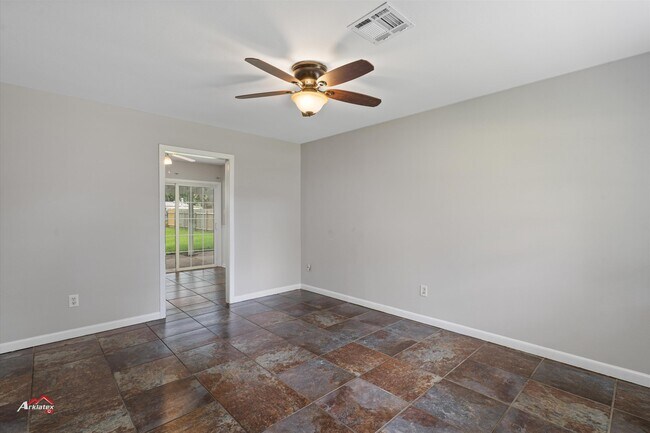 Building Photo - 4215 Paul St