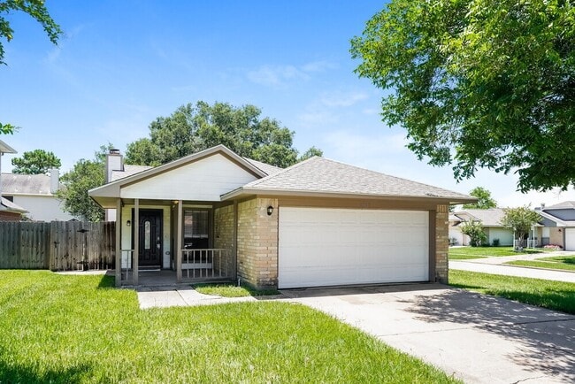 Foto del edificio - 6395 Crossway Dr