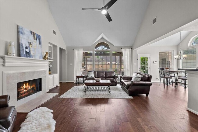 Foto del edificio - 15806 Virginia Fern Way