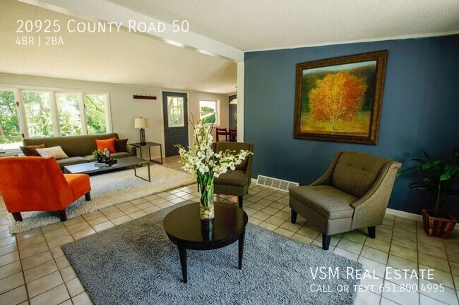 Building Photo - Beautiful 4b 2b Available Now!!!
