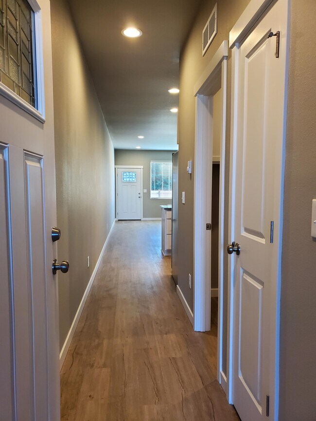 Foto del edificio - 1129 Willow St SE