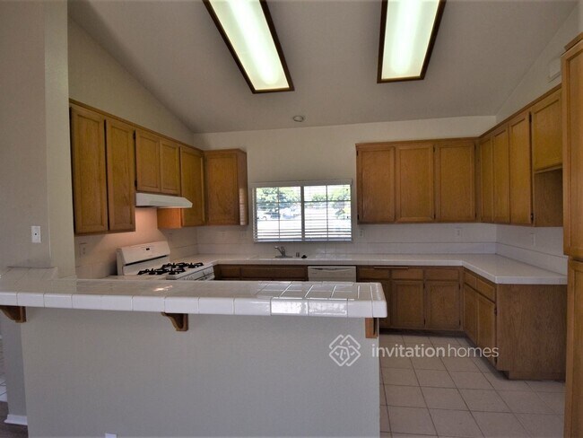 Building Photo - 29385 Highland Grove Ln