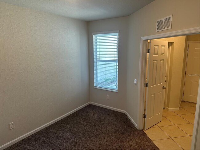 Foto del edificio - 4401 SW 52nd Cir